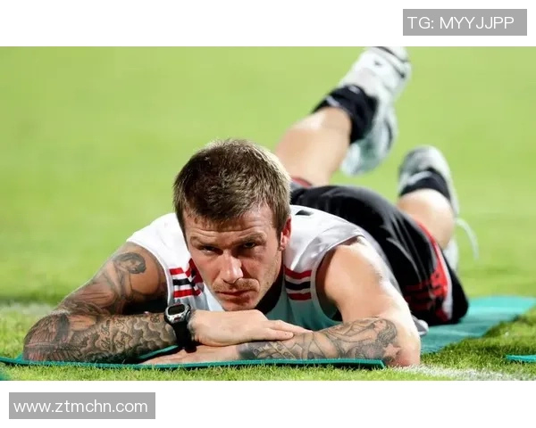 足球明星精彩摆台姿势视频展现球场魅力与个人风采的完美结合